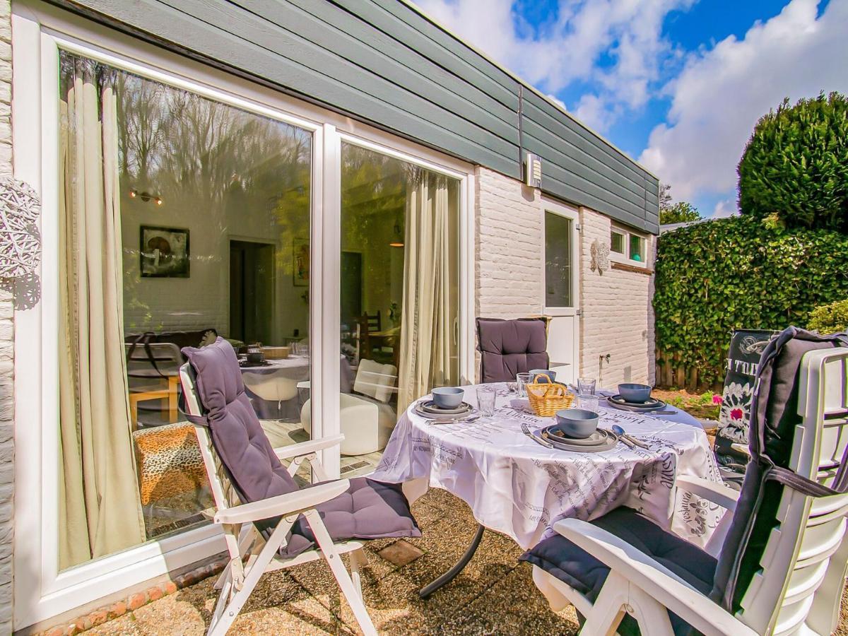 Lovely In With Garden Vakantiehuis